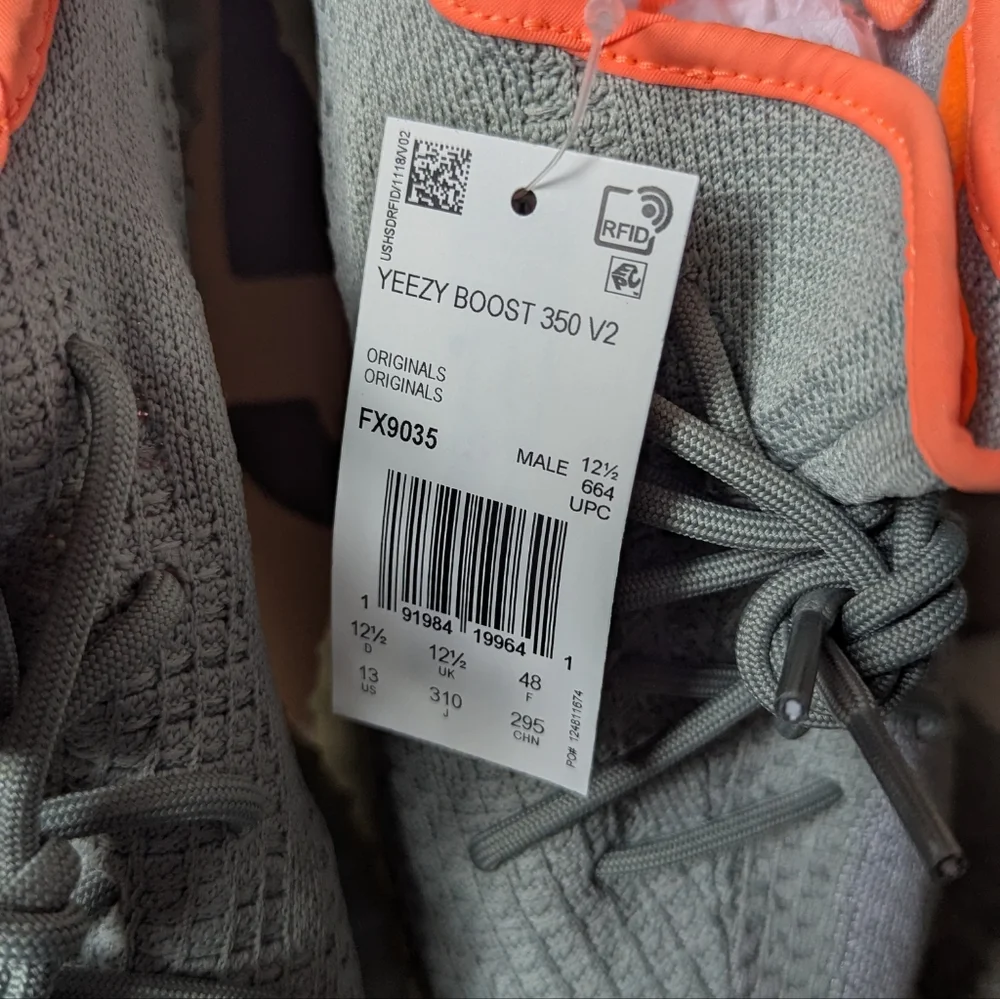 NWT YEEZY boost 350 V2 Desert Sage 🍊 FX9035 - Picture 5 of 7